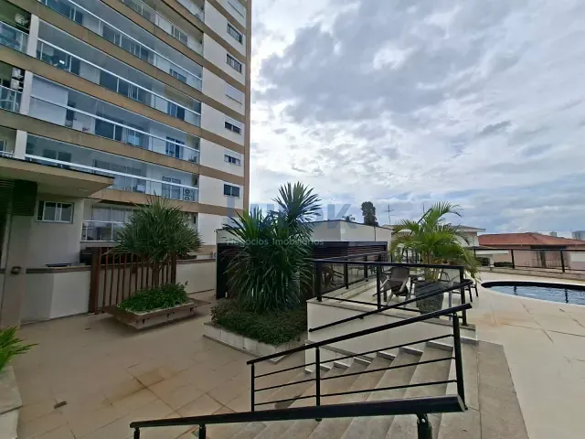 Apartamento com 110m² 3 quartos e 3 banheiros, à venda ou para alugar, no bairro Vila Embaré em Valinhos