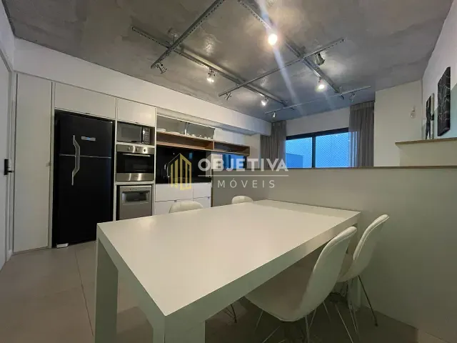 Apartamento 1 quarto e 1 banheiro, para alugar, no bairro Menino Deus em Porto Alegre