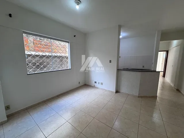 Apartamento 2 quartos e 1 banheiro, à venda, no bairro Dos Estados em Guarapuava
