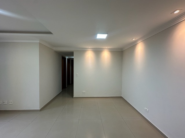 Apartamento com 90m² 3 quartos e 2 banheiros, à venda, no bairro Gleba Fazenda Palhano em Londrina