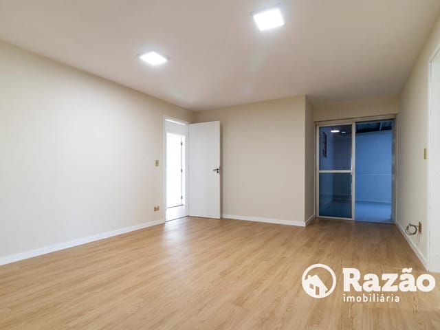 Apartamento 4 quartos e 4 banheiros, para alugar, no bairro Seminário em Curitiba