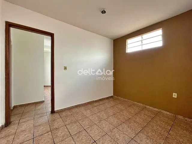 Apartamento com 40m² 2 quartos e 1 banheiro, para alugar, no bairro Planalto em Belo Horizonte