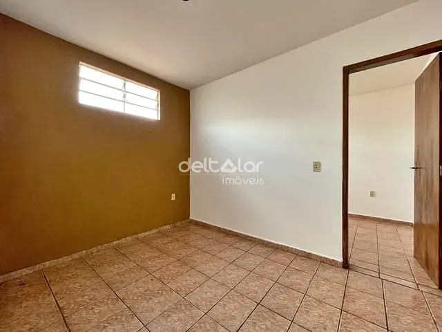 Apartamento com 40m² 2 quartos e 1 banheiro, para alugar, no bairro Planalto em Belo Horizonte