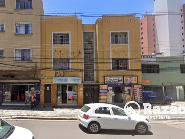 Apartamento 2 quartos e 1 banheiro, para alugar, no bairro Centro em Curitiba