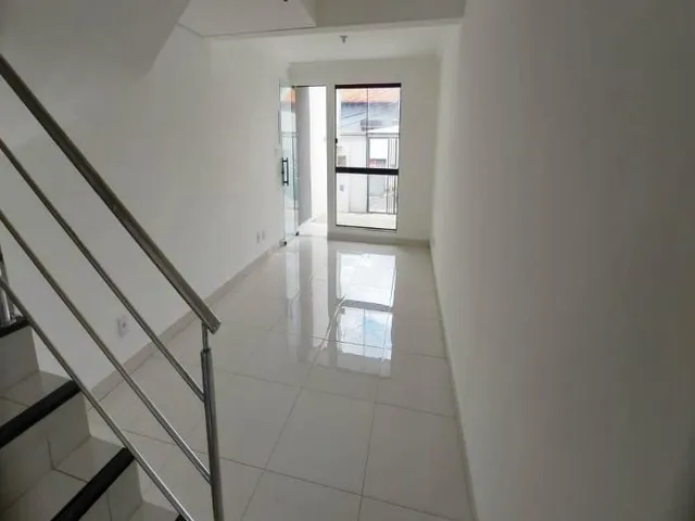 Casa 2 quartos e 1 banheiro, à venda, no bairro Jardim Guanabara em Belo Horizonte