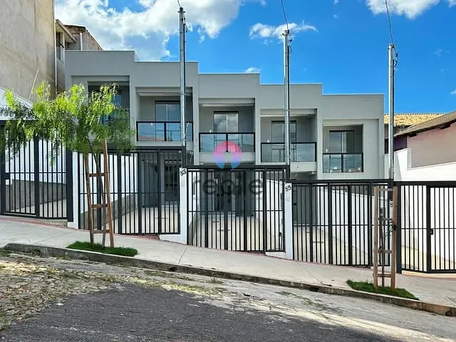 Casa 2 quartos e 1 banheiro, à venda, no bairro Jardim Guanabara em Belo Horizonte