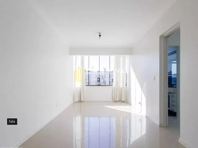 Apartamento 2 quartos e 1 banheiro, para alugar, no bairro Cristo Redentor em Porto Alegre