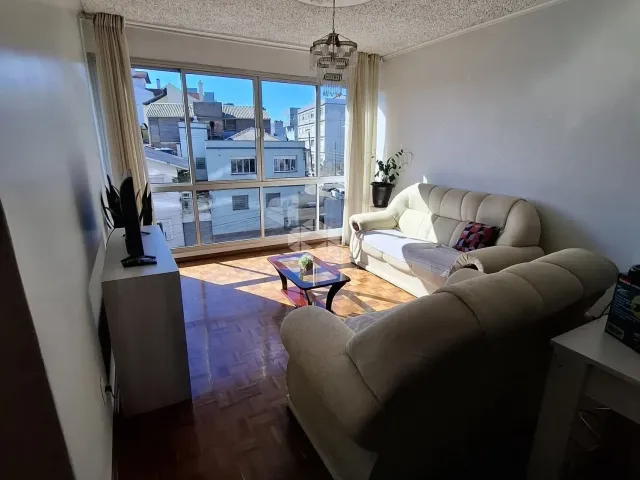 Apartamento 4 quartos e 3 banheiros, à venda, no bairro Medianeira em Caxias do Sul