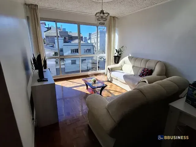 Apartamento 4 quartos e 3 banheiros, à venda, no bairro Medianeira em Caxias do Sul