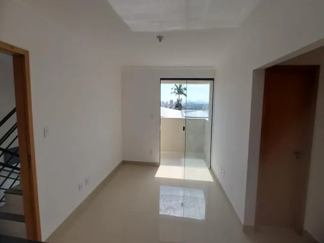 Apartamento 2 quartos e 1 banheiro, à venda, no bairro Copacabana em Belo Horizonte