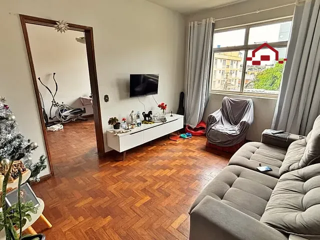 Apartamento 3 quartos e 2 banheiros, à venda, no bairro Carlos Prates em Belo Horizonte
