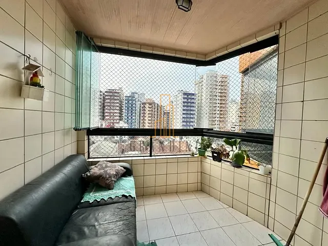 Apartamento com 96m² 3 quartos e 2 banheiros, à venda, no bairro Vila Assunção em Praia Grande
