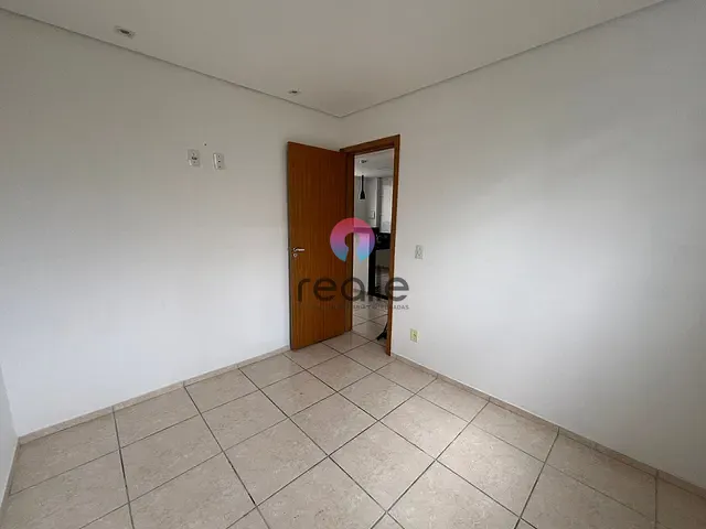 Apartamento 2 quartos e 1 banheiro, à venda, no bairro Califórnia em Belo Horizonte