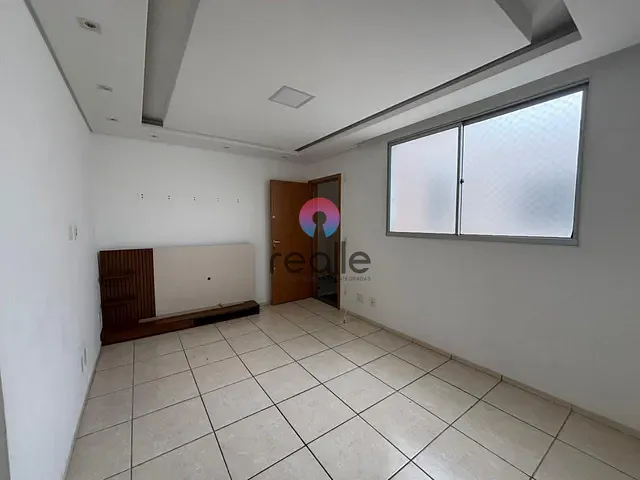 Apartamento 2 quartos e 1 banheiro, à venda, no bairro Califórnia em Belo Horizonte