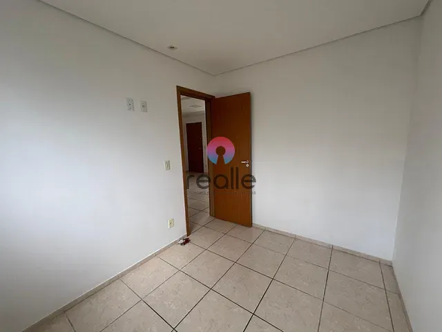 Apartamento 2 quartos e 1 banheiro, à venda, no bairro Califórnia em Belo Horizonte