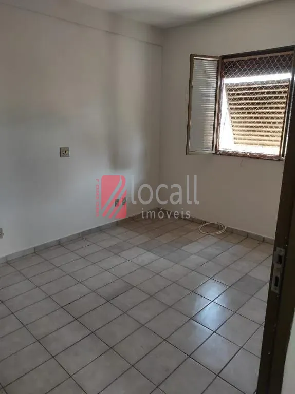 Apartamento com 2 quartos à venda, 82m² — foto 2 de 13