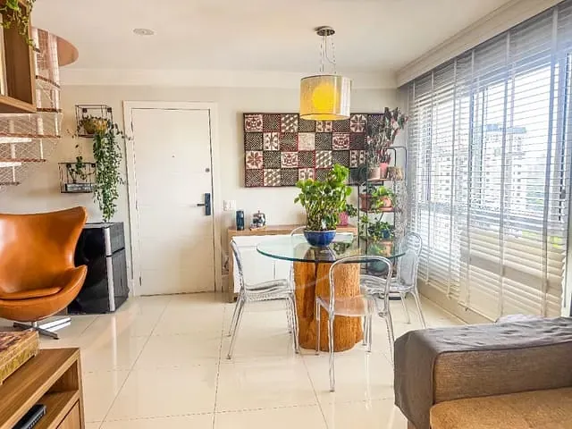 Apartamento 2 quartos e 2 banheiros, à venda, no bairro Vila Olímpia em São Paulo