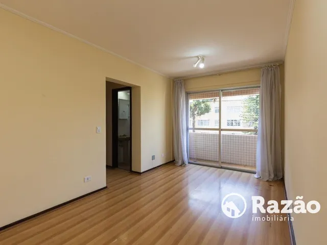 Apartamento 2 quartos e 2 banheiros, para alugar, no bairro Juvevê em Curitiba