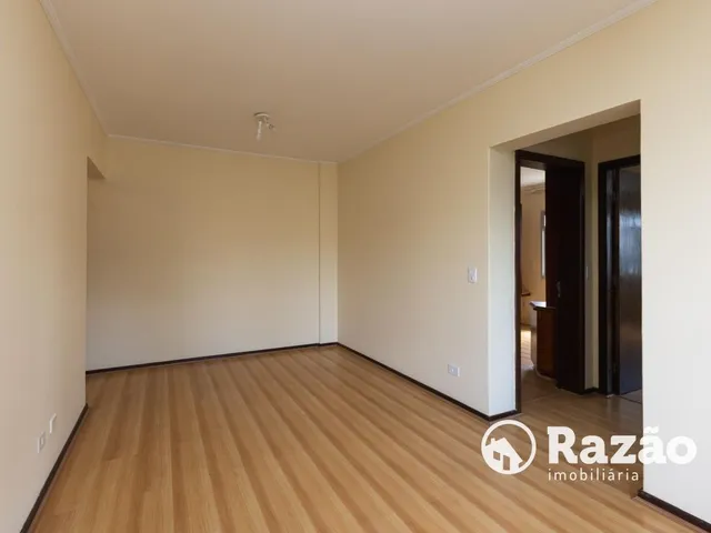 Apartamento 2 quartos e 2 banheiros, para alugar, no bairro Juvevê em Curitiba