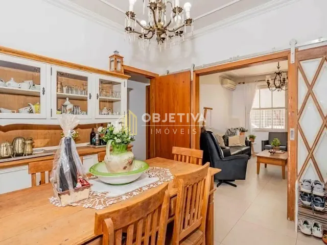 Apartamento com 118m² 3 quartos e 2 banheiros, à venda, no bairro Santana em Porto Alegre