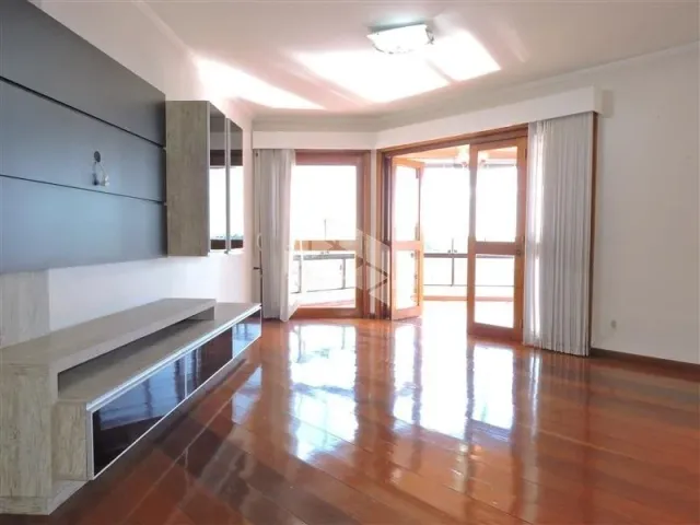 Cobertura / Penthouse 3 quartos e 3 banheiros, à venda, no bairro Pio X em Caxias do Sul