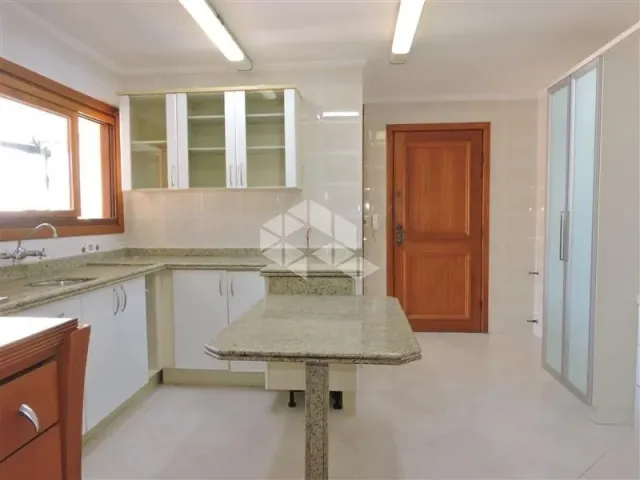 Cobertura / Penthouse 3 quartos e 3 banheiros, à venda, no bairro Pio X em Caxias do Sul