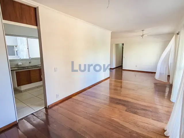 Apartamento com 126m² 3 quartos e 4 banheiros, à venda ou para alugar, no bairro Bela Vista em Valinhos