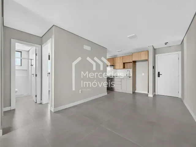 Apartamento com 70m² 2 quartos e 2 banheiros, para alugar, no bairro Centro em Itajaí