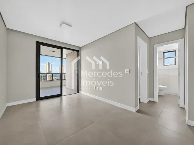 Apartamento com 70m² 2 quartos e 2 banheiros, para alugar, no bairro Centro em Itajaí