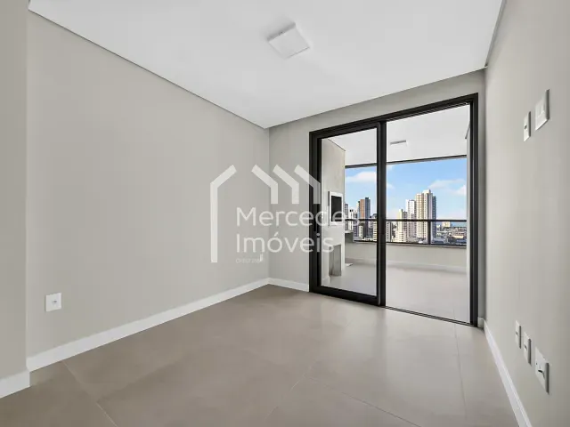 Apartamento com 70m² 2 quartos e 2 banheiros, para alugar, no bairro Centro em Itajaí