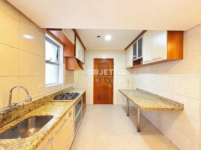 Apartamento 3 quartos e 2 banheiros, à venda, no bairro Santana em Porto Alegre