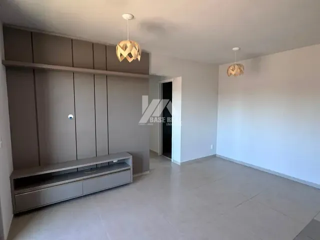 Apartamento 3 quartos e 1 banheiro, para alugar, no bairro Batel em Guarapuava