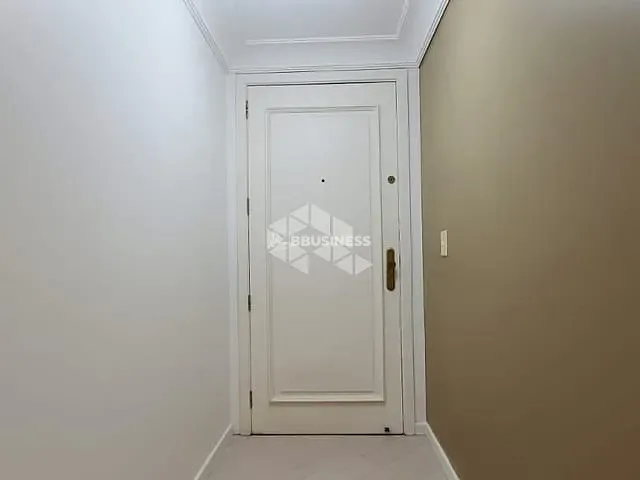 Apartamento 3 quartos e 3 banheiros, à venda, no bairro Exposição em Caxias do Sul