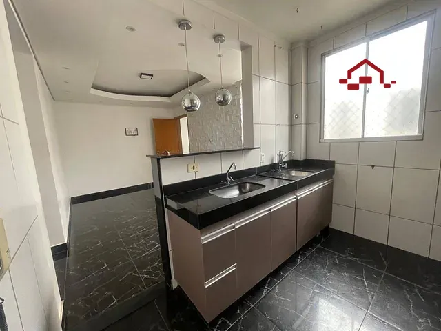Apartamento 2 quartos e 1 banheiro, à venda, no bairro Califórnia em Belo Horizonte