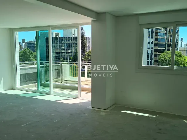 Apartamento 3 quartos e 5 banheiros, à venda, no bairro Três Figueiras em Porto Alegre