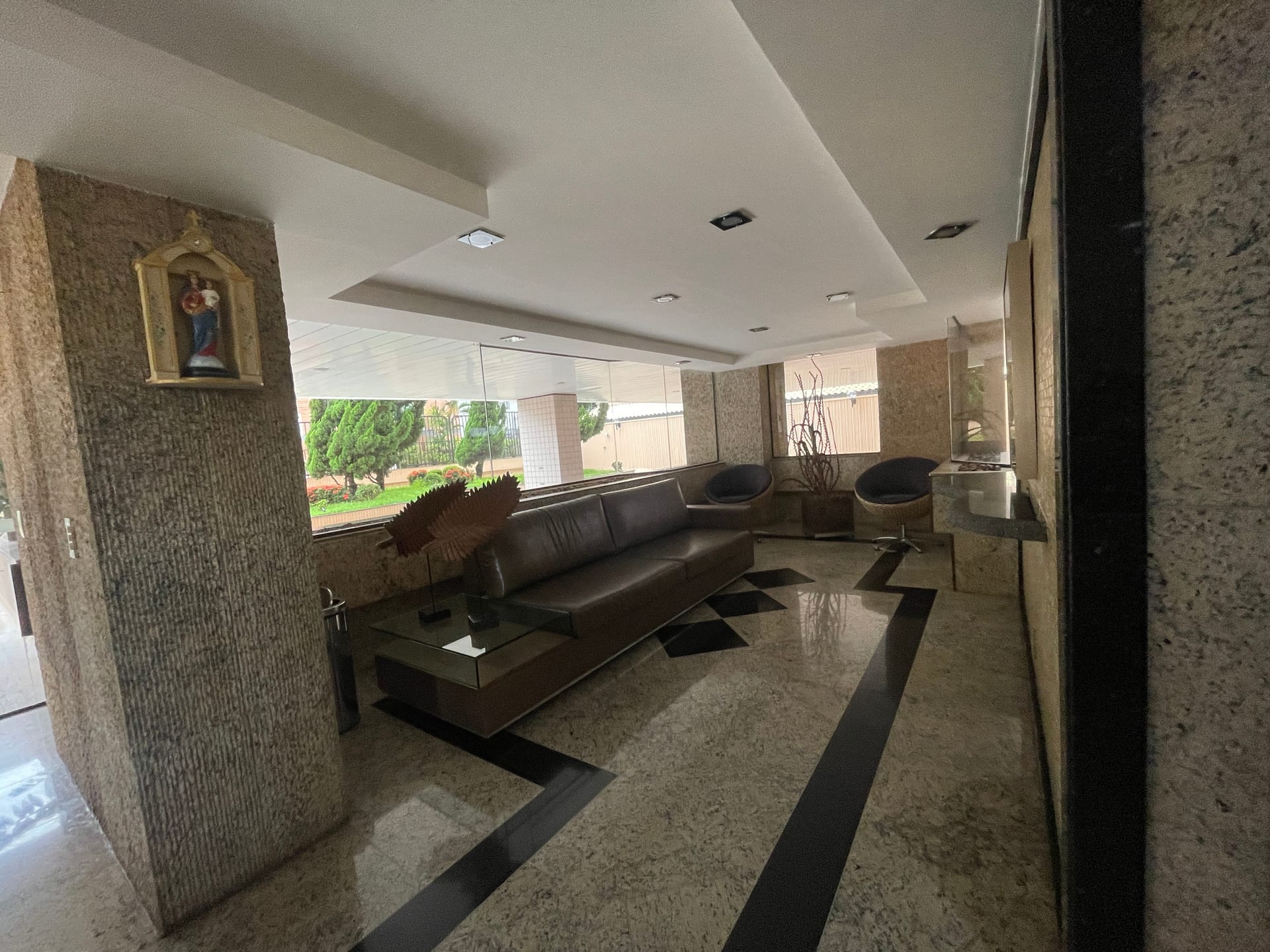 Apartamento à venda com 3 quartos e suíte no bairro Coração Eucarístico – Belo Horizonte/MG