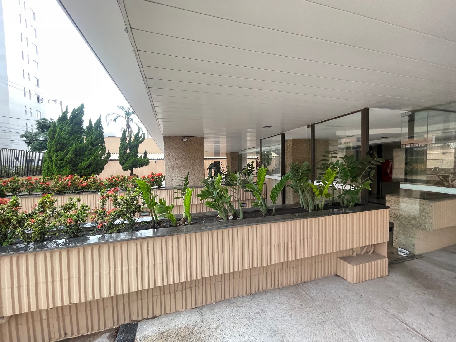Apartamento à venda com 3 quartos e suíte no bairro Coração Eucarístico – Belo Horizonte/MG