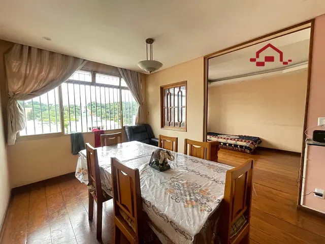 Apartamento 3 quartos e 2 banheiros, à venda, no bairro Coração Eucarístico em Belo Horizonte