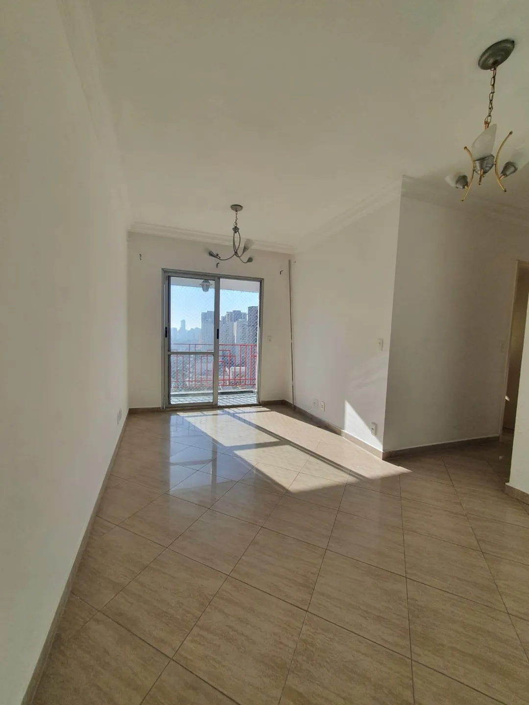 🏢 Apartamento para Alugar no Belém | 2 Dormitórios, Sacada