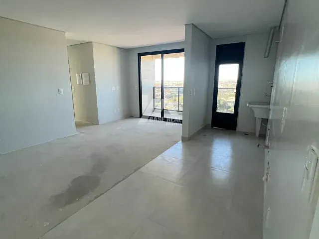 Apartamento com 135m² 3 quartos e 2 banheiros, à venda, no bairro Uvaranas em Ponta Grossa