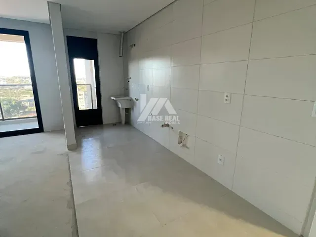 Apartamento com 135m² 3 quartos e 2 banheiros, à venda, no bairro Uvaranas em Ponta Grossa