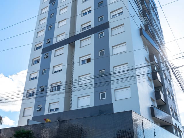 Apartamento 3 quartos e 2 banheiros, à venda, no bairro São Leopoldo em Caxias do Sul
