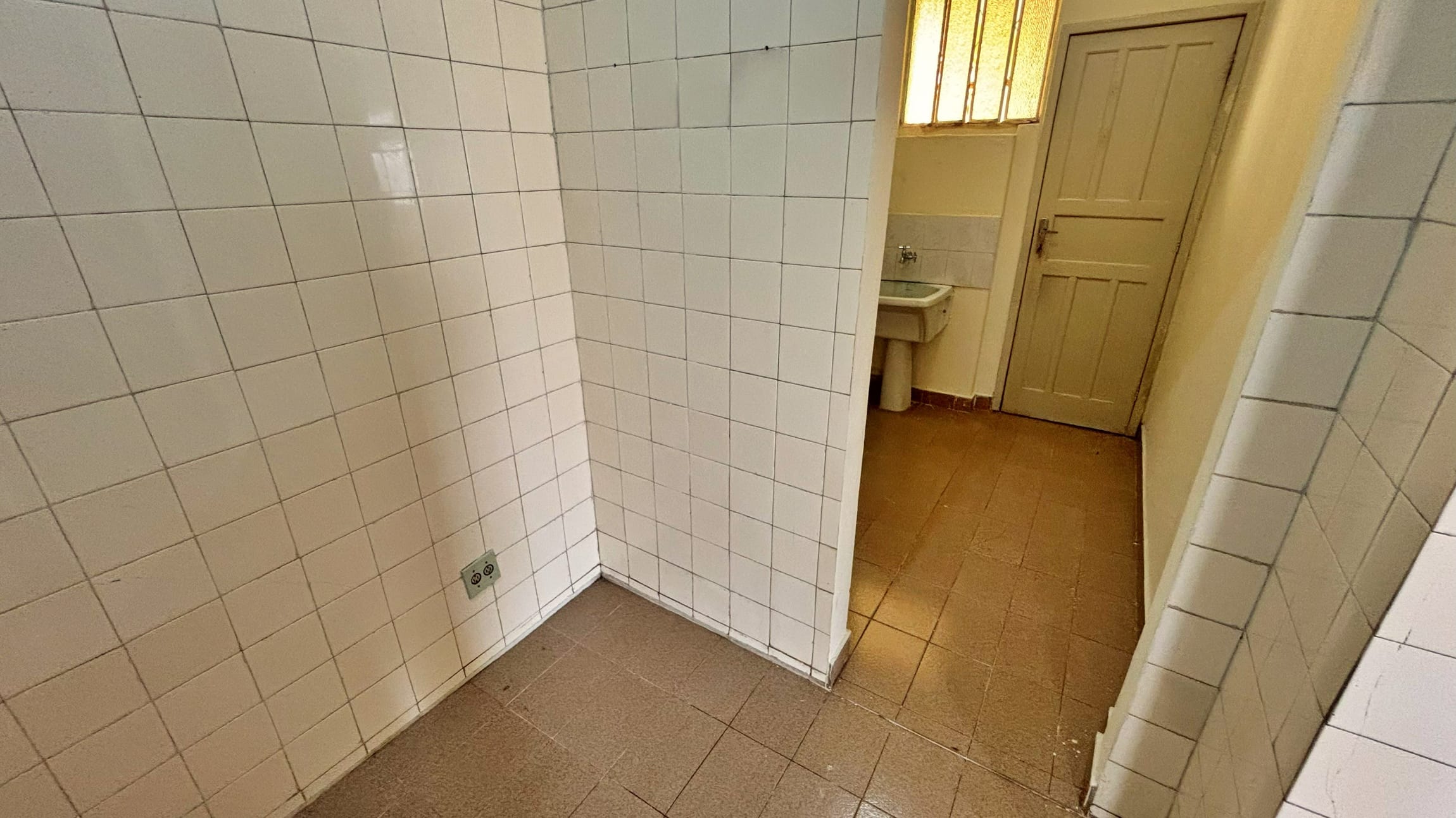 Apartamento à venda com 1 quarto e vaga de estacionamento no Condomínio IAPI, Bairro São Cristóvão – Belo Horizonte/MG.