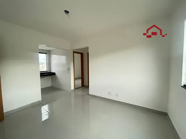 Apartamento 2 quartos e 1 banheiro, à venda, no bairro Coqueiros em Belo Horizonte