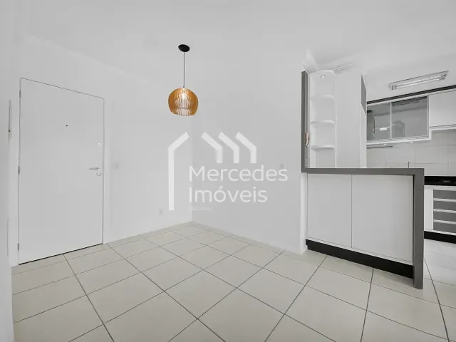 Apartamento com 60m² 2 quartos e 1 banheiro, para alugar, no bairro Ressacada em Itajaí