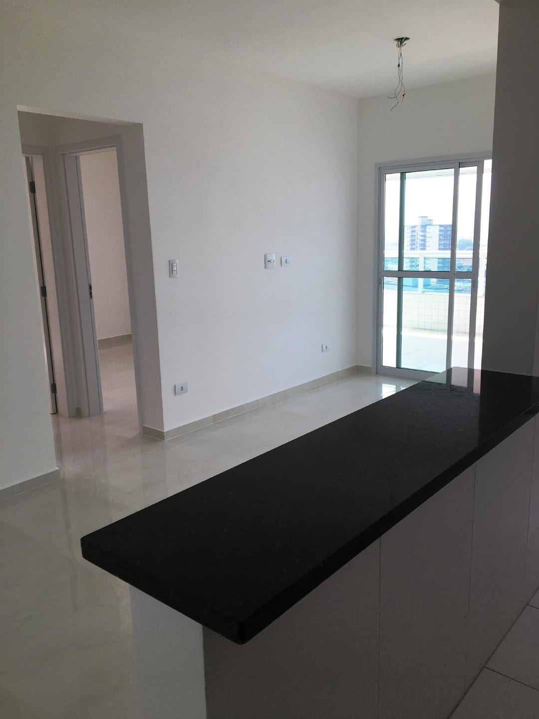Apartamento à venda 2 Quartos, 2 Suites, 1 Vaga, 80M², Caiçara, Praia Grande - SP 