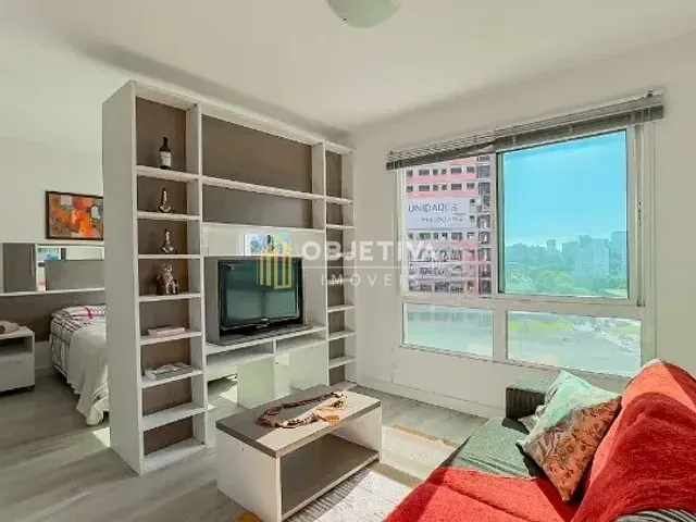 Apartamento 1 quarto e 1 banheiro, à venda, no bairro Três Figueiras em Porto Alegre