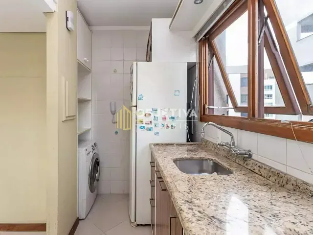 Apartamento 2 quartos e 2 banheiros, à venda ou para alugar, no bairro Boa Vista em Porto Alegre