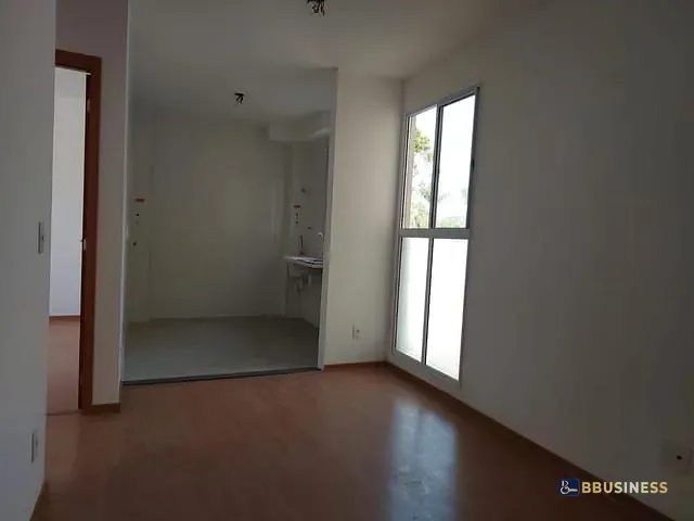 Apartamento com 53m² 2 quartos e 1 banheiro, à venda, no bairro Cavalhada em Porto Alegre