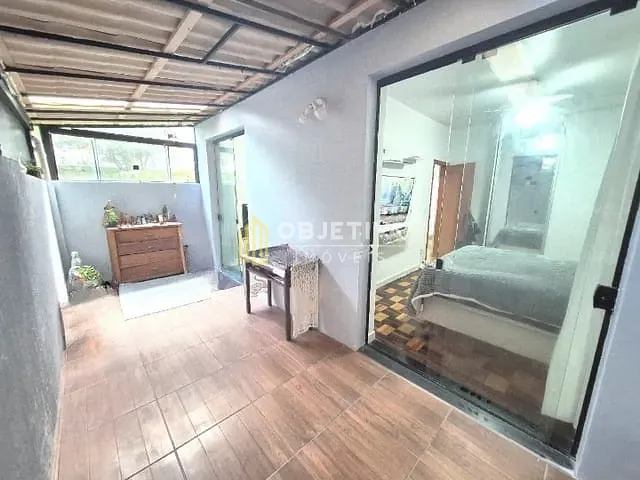 Apartamento 2 quartos e 2 banheiros, à venda, no bairro Cidade Baixa em Porto Alegre